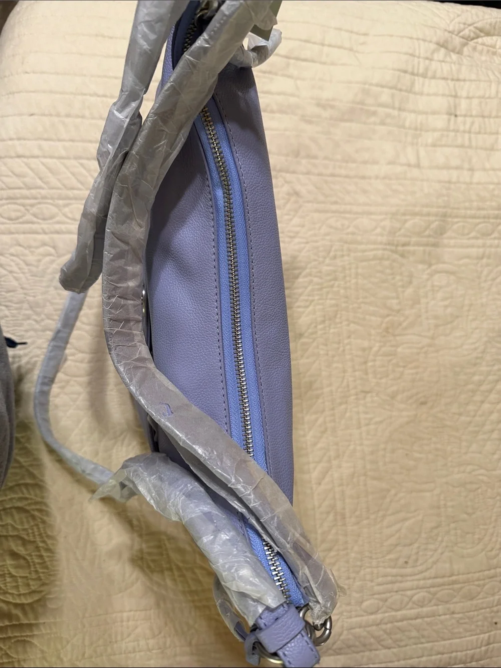 Fossil classic shoulder